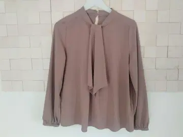 그린 라벨 보타이 티셔츠 모카
