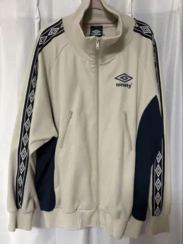 9090 x UMBRO 트랙 자켓