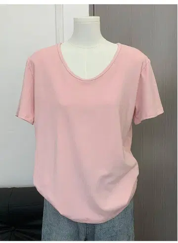 핑크 반팔 T셔츠 라운드넥