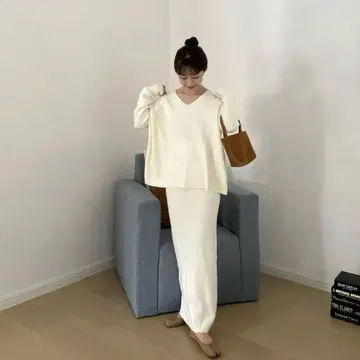 니트 셋업 아이보리