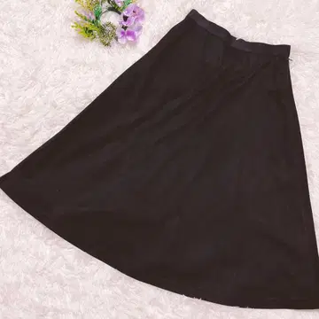 새상품급 잇츠 인터내셔널 [M] 스웨이드 느낌 종아리 기장 롱 스커트
