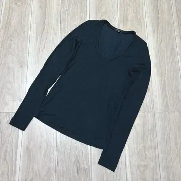 띠어리 티셔츠 블랙 V넥 긴팔 상의 2 캐주얼 얇은 소재