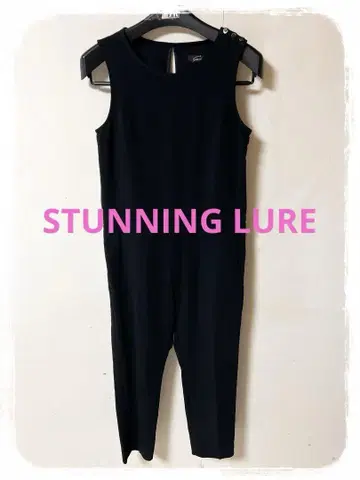 P1 STUNNING LURE 블랙 슬리브리스 올인원 36