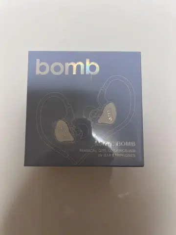 ILLIT bomb MAGIC BOMB 인 이어 이어폰