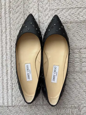 JIMMY CHOO 블랙 플랫슈즈