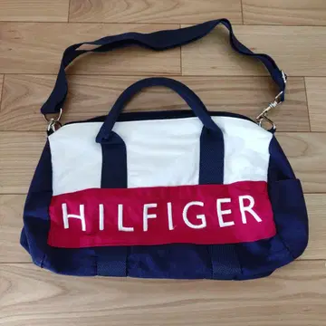 Tommy Hilfiger 숄더백 중형 네이비/화이트/레드