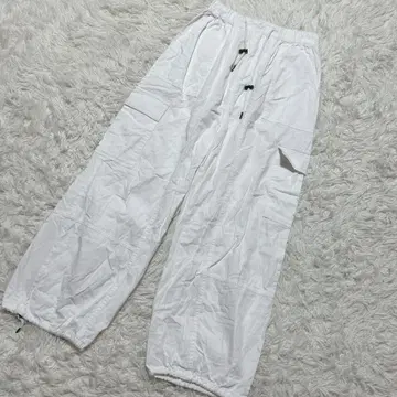 [ c6212 ] NICE CLAUP 카고 팬츠 화이트 허리밴딩