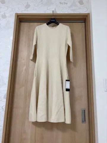 최종 가격 Foxey 부티크 라인 심리스 플레어 원피스