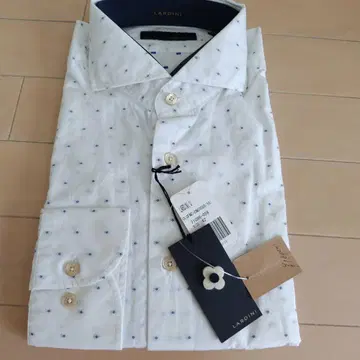 LARDINI 도트 무늬 비즈니스 셔츠 42