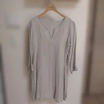 리제타 그레이 V넥 7부 소매 원피스