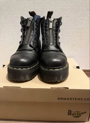 닥터 마틴 블랙 가죽 숏부츠