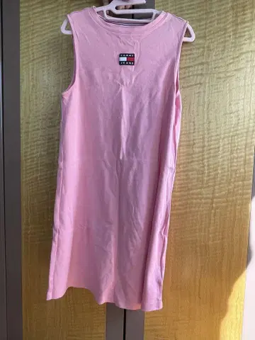 TOMMY JEANS 핑크 슬리브리스 원피스 S