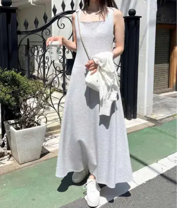 연속 컷 원피스