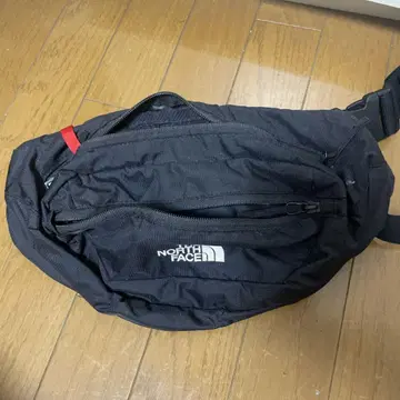 THE NORTH FACE 바디백 블랙
