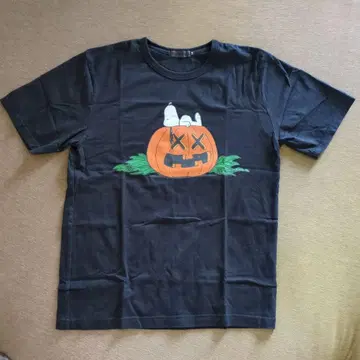 KAWS Original fake x SNOOPY 티셔츠 2011 올드