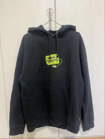 HUF 프론트 로고 블랙 후드티