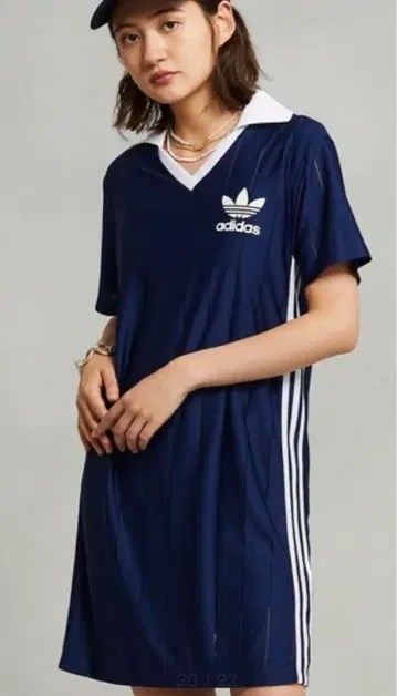 adidas 네이비 스트라이프 반팔 원피스 xs