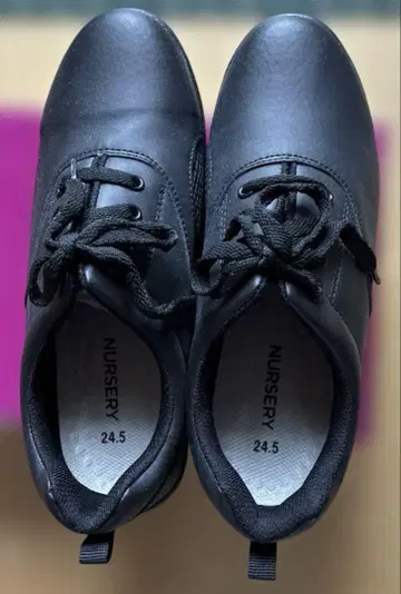 너스리 블랙 슈즈