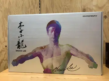 ENTERBAY 브루스 리 70주년 기념 피규어