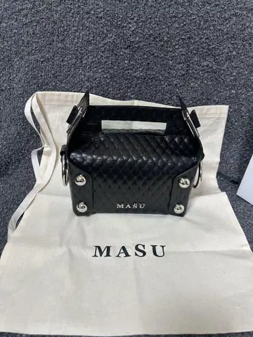 MASU LEATHER CAKE MINI BAG 25SS