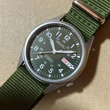 SEIKO 세이코 밀리터리 그린 다이얼 자동 와인딩 중고품