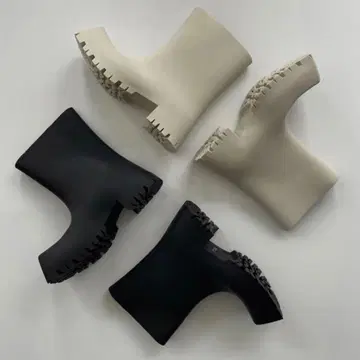 willfully / square toe mat rain boots