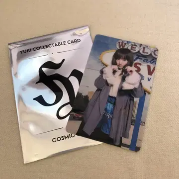 YUKI 콜렉터블 카드와 핀 배지 세트