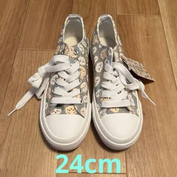 치이카와 스니커즈 24cm