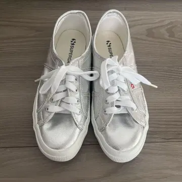 SUPERGA 실버 스니커즈 로우컷