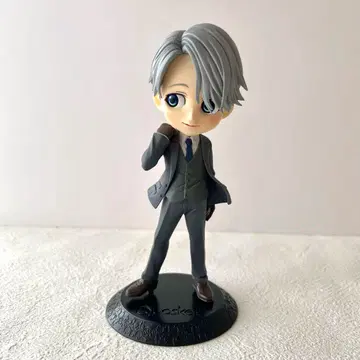 Q posket 빅토르 니키포로프 피규어