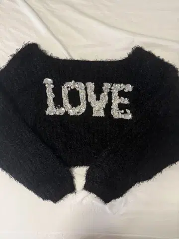 DaTuRa LOVE 러브니트 오픈 숄더 크롭 기장
