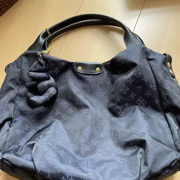 russet 블랙 다크 네이비 나일론 핸드백 곰 참 포함