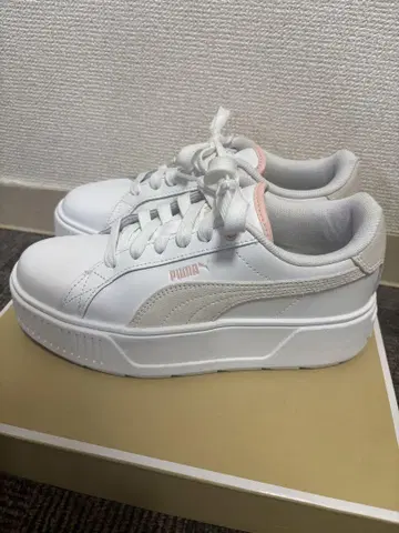 PUMA 플랫폼 스니커즈 화이트 핑크