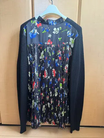 sacai 플리츠 가디건