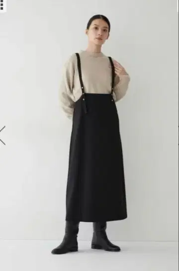 휴먼 우먼 점퍼 스커트