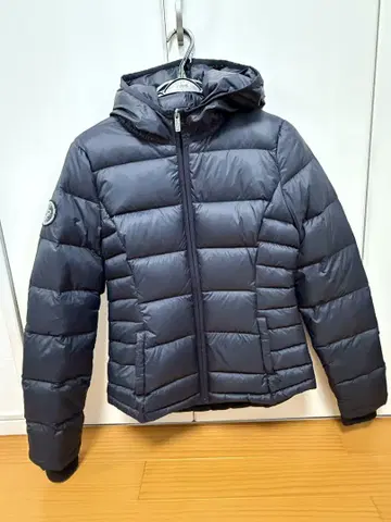 후드 부착 다운 자켓