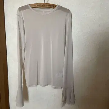 SLOBE iENA 베이지 긴팔 플레어 슬리브