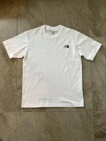 THE NORTH FACE 화이트 T셔츠 S사이즈