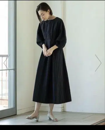 OPACLE CO. 블랙 긴팔 롱 원피스 40L