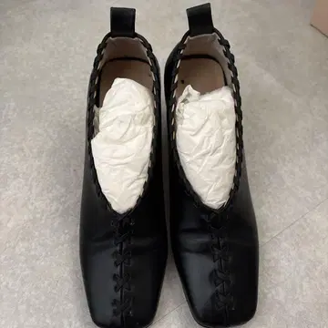 블랙 레이스업 하이힐