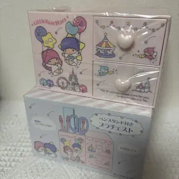 산리오 키키라라 펜 스탠드 체스트