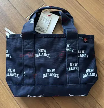 NEW BALANCE 로고 토트백 네이비