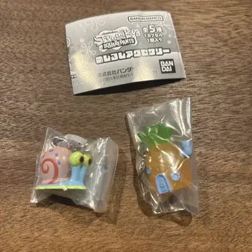 스펀지밥 캡슐 토이 게리와 파인애플