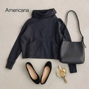 Americana 보틀넥 맨투맨 엘르 패치