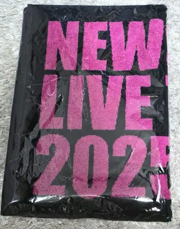 NEWS LIVE TOUR 2025 변신 타월
