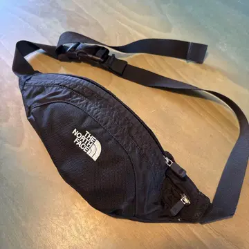 THE NORTH FACE 바디백 블랙