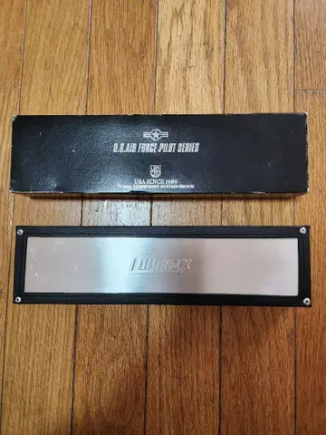 Luminox U.S. Air Force Pilot Series 케이스.