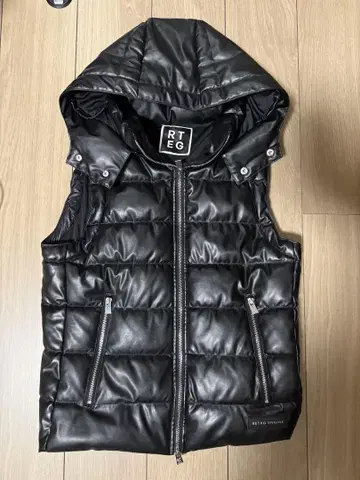 RTEG 후드 부착 블랙 다운 베스트