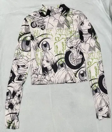 Bershka billie eilish long sleeve