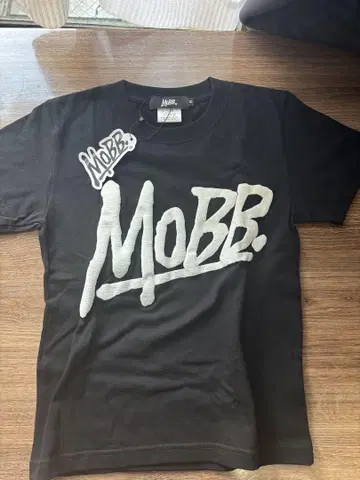 [ 새상품 미사용 ] MOBB 블랙 T셔츠 S 사이즈